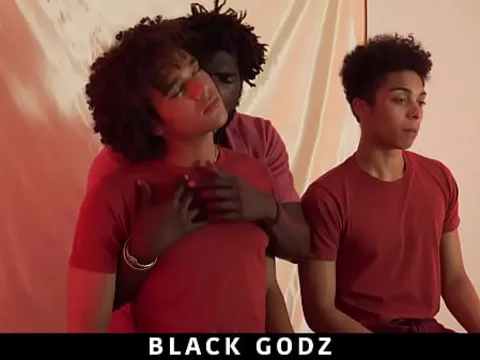 Devin Trez takes on one hung moonless