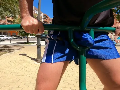 Whitecockfetish's risky bring out
