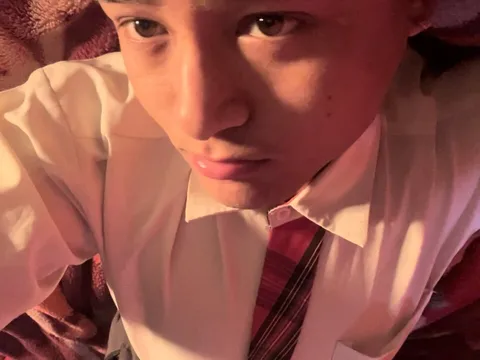 Teenage Uber-cute Face and say no to