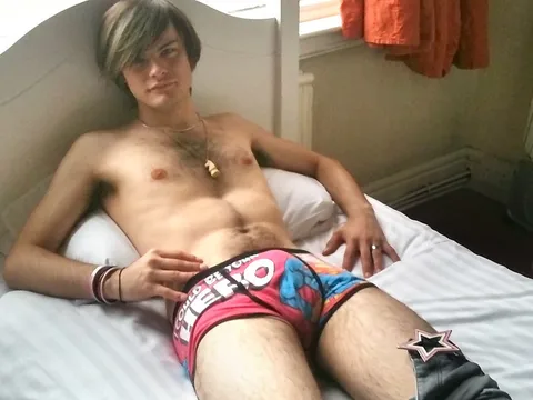 Ashley And His Pulsing Unshaved